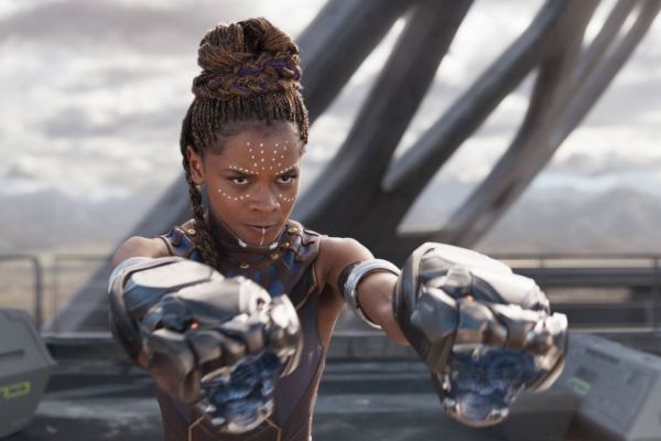 black-panther-movie-wallpaper0010AD65D6B2-E27C-A1C2-3227-39C654790C90.jpg