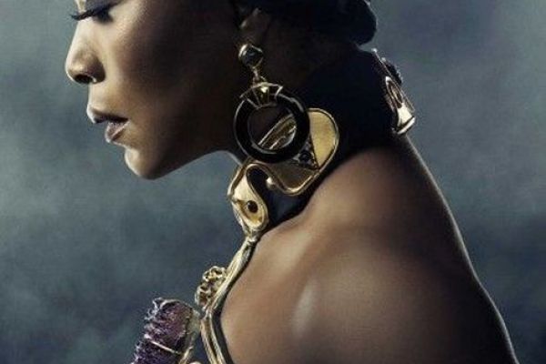 black-panther-movie-wallpaper0022E40B5E53-81AD-0C84-9463-E1E80A7DF355.jpg